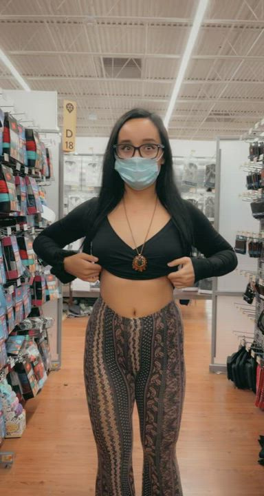 Flashing my tits in public gets me off
