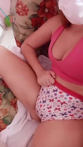 latina pussy teen gif