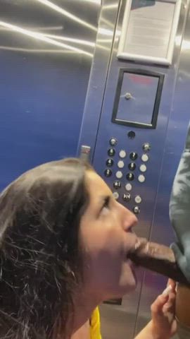 BBC Blowjob Cum Cum In Mouth Elevator Interracial Sucking White Girl gif