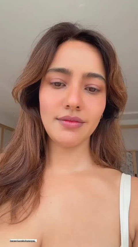 Neha Sharma 