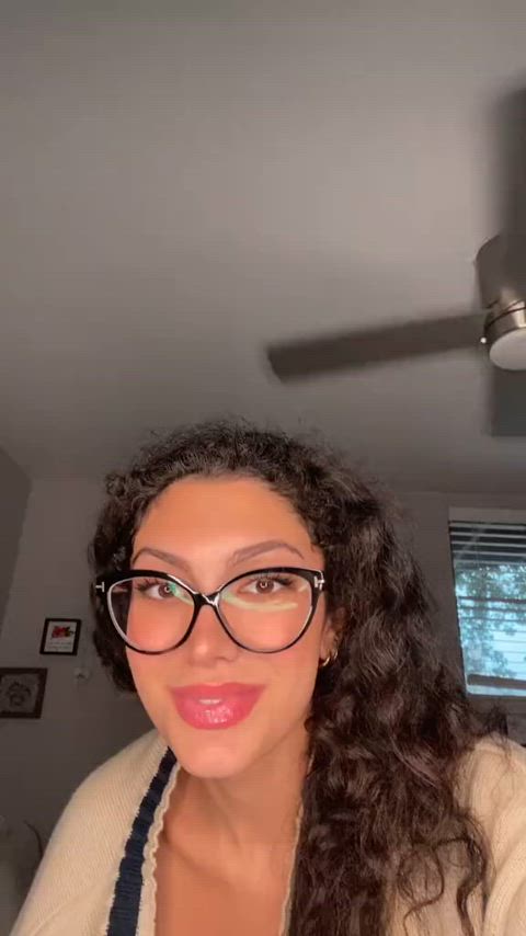 FemmeFataleKylie - More Tiktok flash videos on my TT likes (juanmomo45)