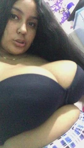 ??SELLER?? 22yo Latin girl Hey there , My Snapchat Cherriesx6, Kik cherriesx6, Telegram