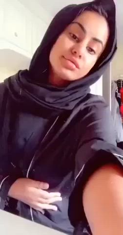 amateur ass big tits hijab lingerie muslim onlyfans striptease gif