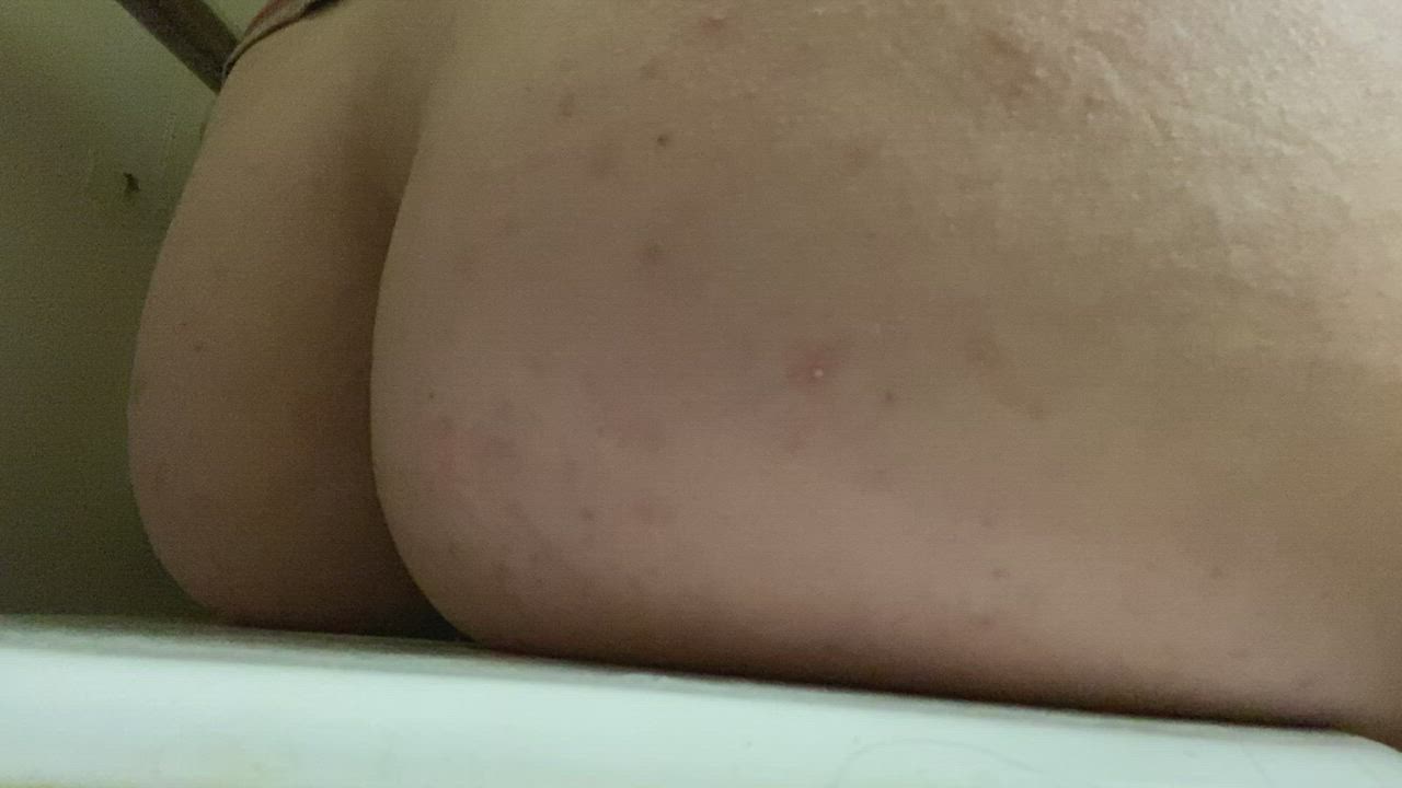 Bathroom Dildo Pawg Sissy, my BBC friend left me I need a new one