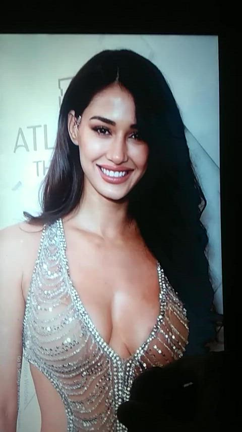 Disha patani uff maja aagaya