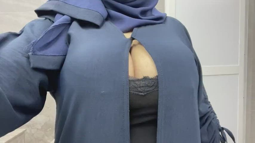arab big tits cleavage hijab undressing gif