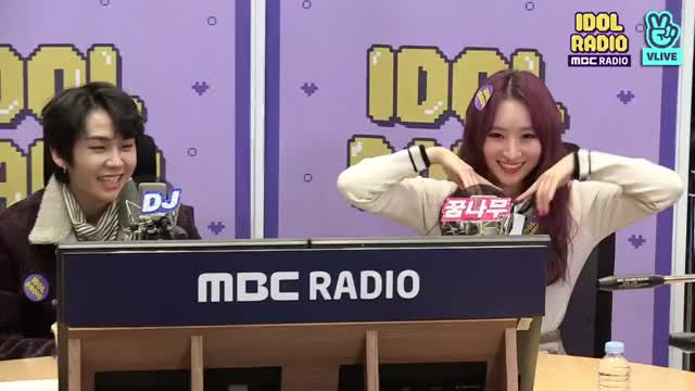 V LIVE - 'IDOL RADIO' ep#134- PIRI 좋다 (FEEL이 좋다) (w- 드림캐쳐) 21