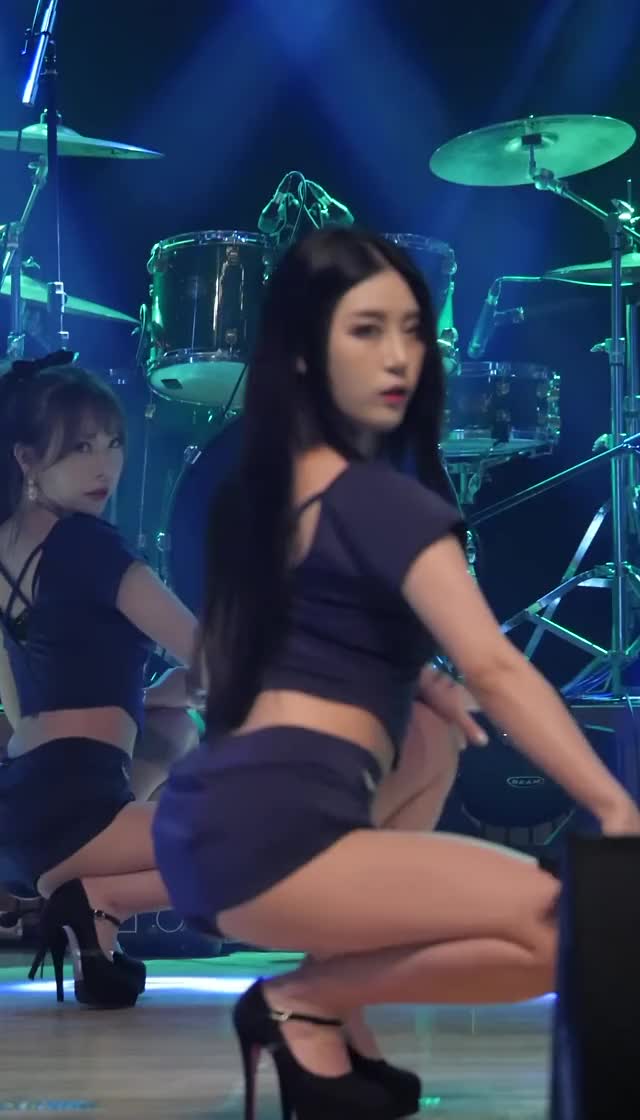 Girl Crush - Bomi 's Sexy Ass