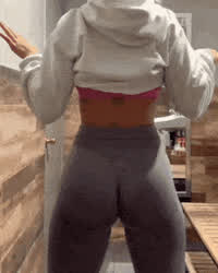 Ass Ass Clapping Ass to Pussy Bathroom Blonde Gym Yoga Yoga Pants gif