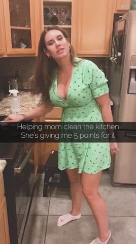 Helping mom in kitchen 🥵 Her album Links in comments 👇🏻