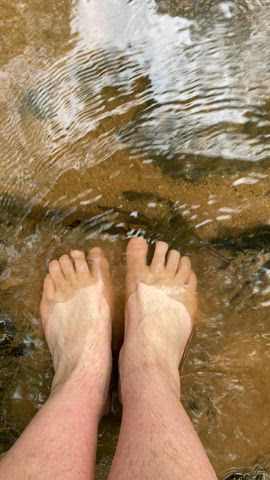 My dirty lil piggies 🐷 🦶 swimming 💦