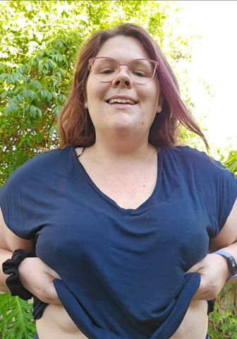 amateur big tits boobs chubby flashing nsfw nipples outdoor tease tits curvy gif