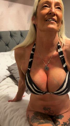 busty cumshot gilf milf mature gif