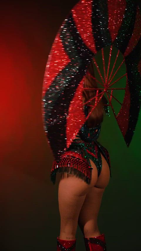 anitta ass big ass big tits brazilian celebrity dancing fantasy sexy gif