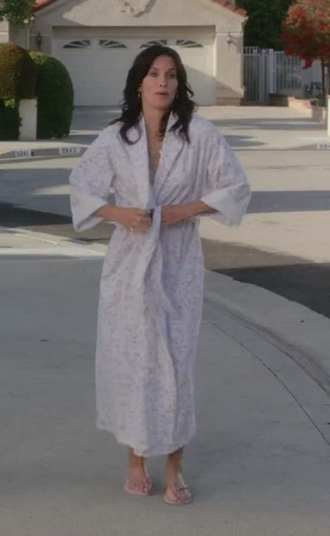 courteney cox flashing milf gif