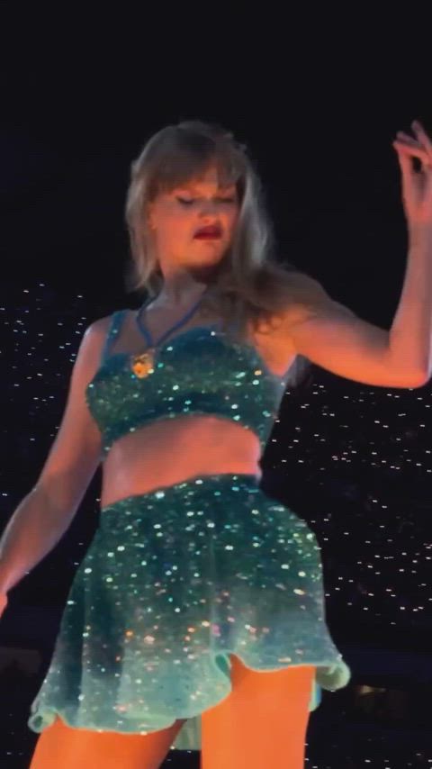 blonde celebrity taylor swift gif