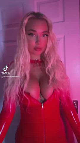 Blonde Teen TikTok gif