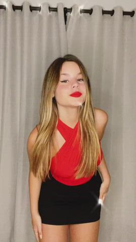 Brazilian Celebrity Dancing Hotwife Teen TikTok gif