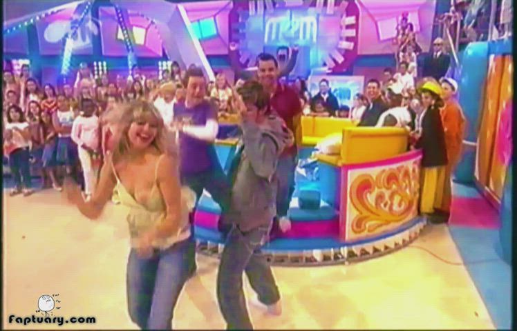 British Celebrity Cute Flashing Holly Willoughby Naked Nipple Nipslip Public gif