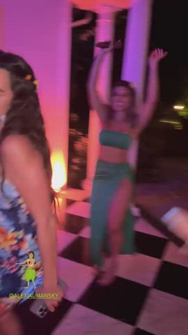 Dancing Legs Victoria Justice gif