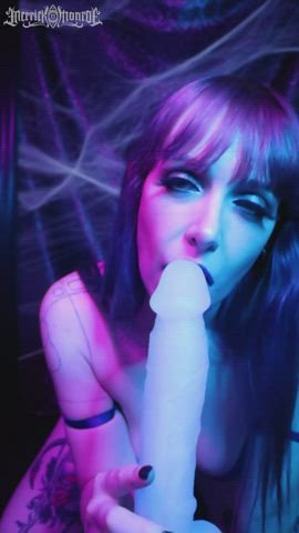 alt bangs blowjob dildo eye contact fansly goth manyvids onlyfans oral gif