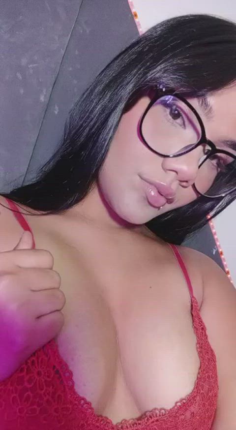 [selling only] sexting, videocall, gfe, customs videos, dick rates Snapchat Oshy2110,