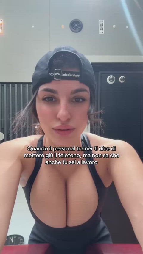 big tits busty cleavage gym italian tits workout just-boobs gif