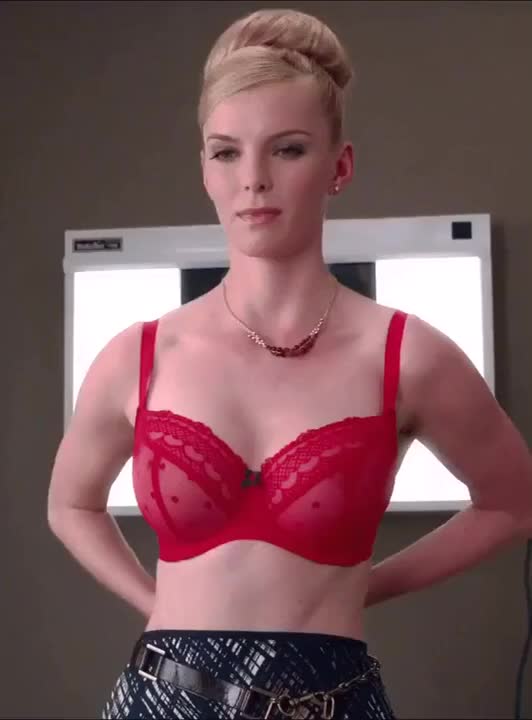 Betty gilpin and her amazing body