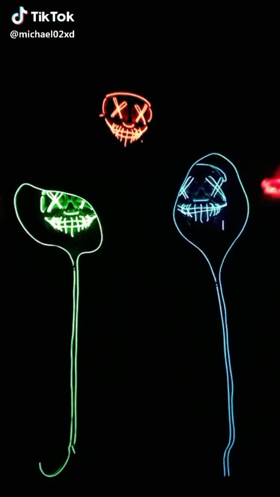  #featureme #siblings #red #blue #green #i_like_led_light #thepurge ????✌