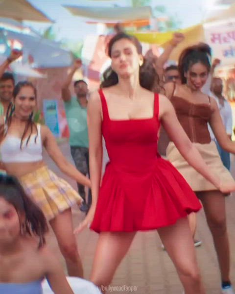 Disha Patani in Kyun Karu Fikar song - Part 1