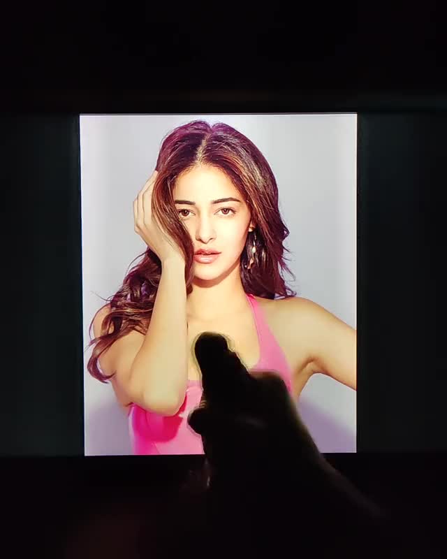 Ananya Panday (Cum Tribute)