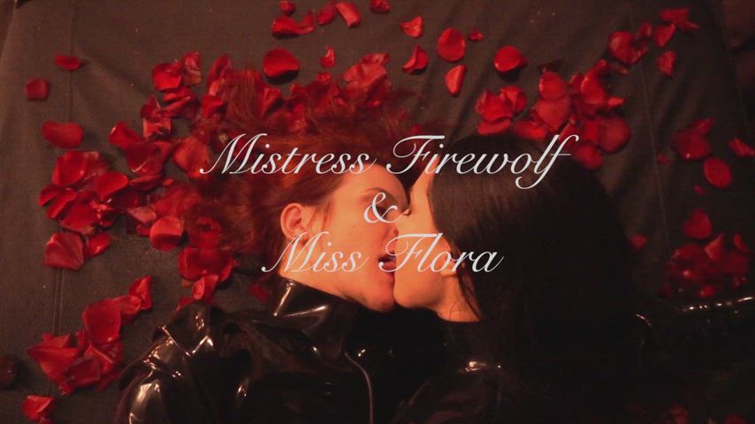 Lesbian Latex Kissing with Mistress Firewolf