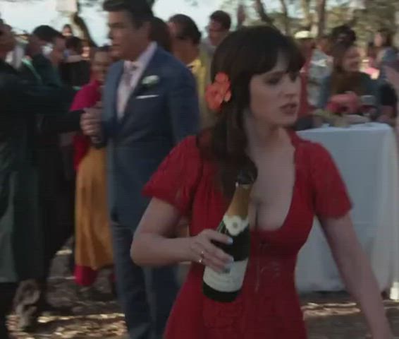 cleavage jiggling zooey deschanel gif