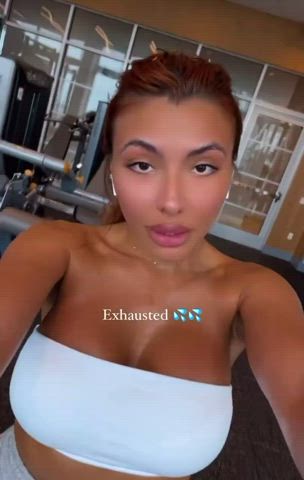 gym latina ponytail gif