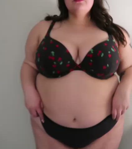 bbw jiggling onlyfans solo tattoo gif