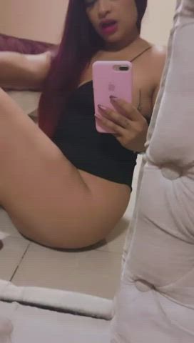 This sensual curvy is online;) [yessicavega_]