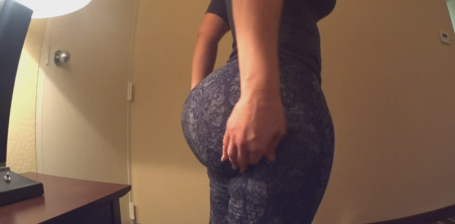 Big Ass Thick Twerking gif