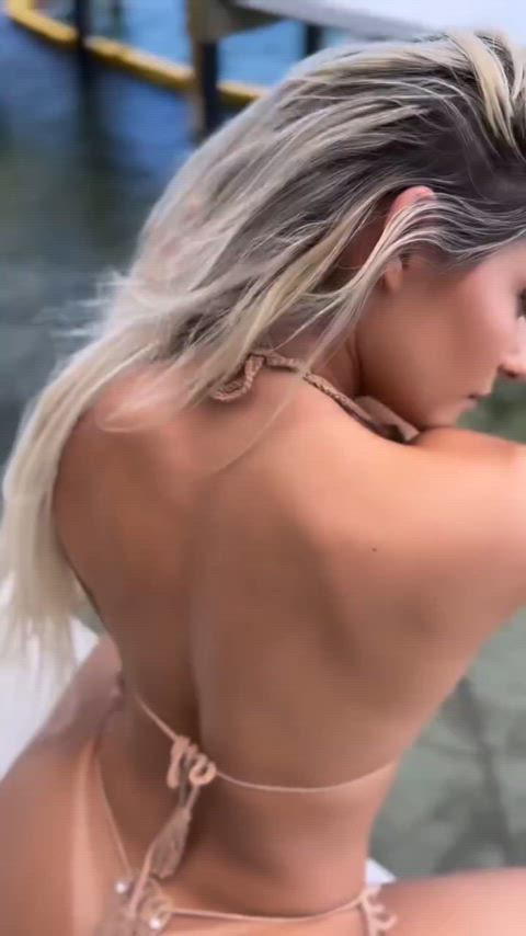 argentinian ass blonde tits gif