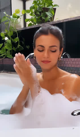 bathroom celebrity nude shower star victoria justice gif