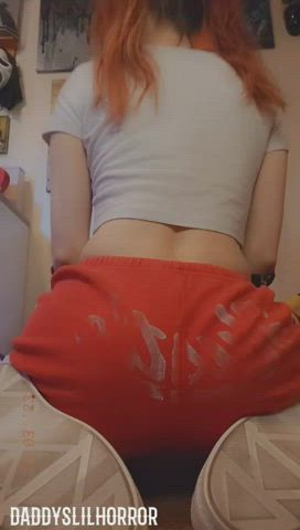 ass booty onlyfans petite pigtails redhead shorts socks gif