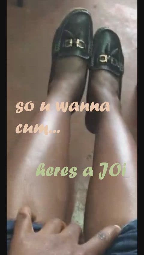 cum cum on feet cute ebony feet homemade joi laughing belly real-black-sluts gif