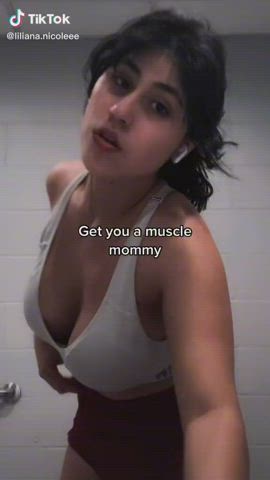 Bra Cleavage Fitness Gym Latina Muscular Girl Puerto Rican TikTok Tits gif