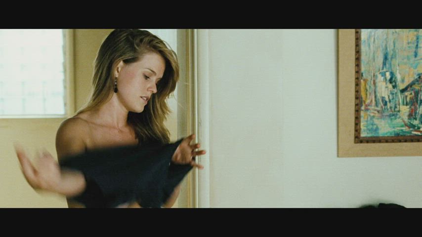 alice eve boobs celebrity gif