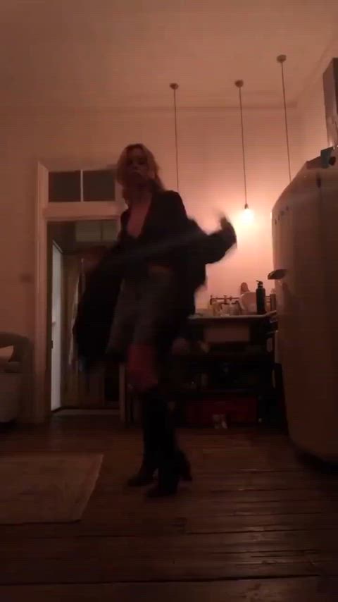 Milly alcock, dancing