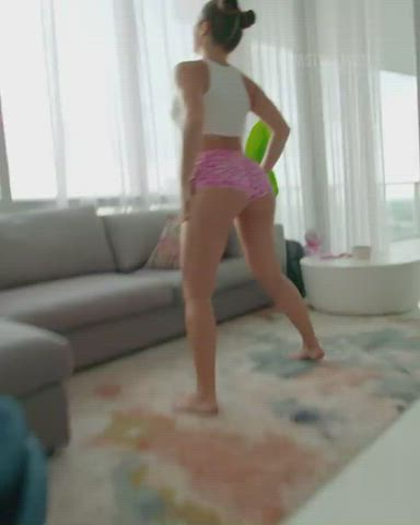 dancing latina twerking gif