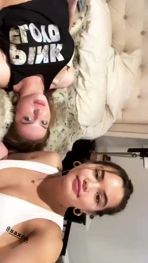 Saxon Sharbino & Paris Berelc