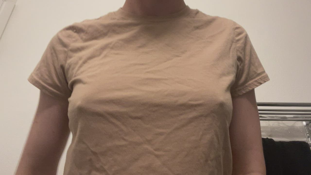 Big Nipples Big Tits Boobs Bouncing Tits Femdom Flashing Sissy Trans gif