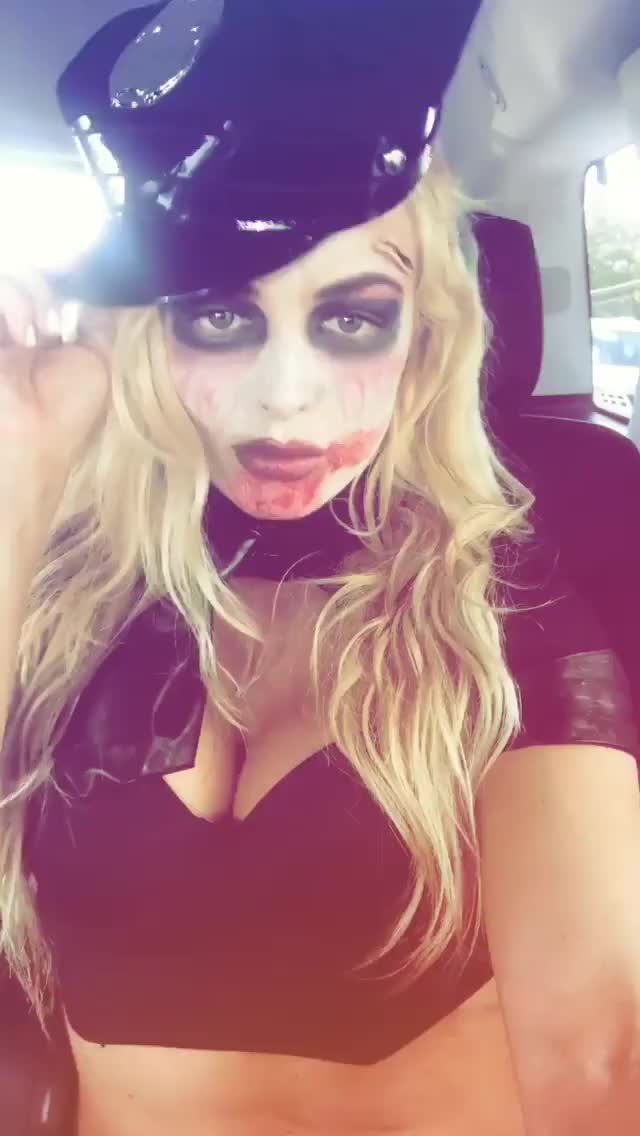 Mandy Halloween 2