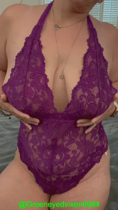 Want to see more of the 36DDD’s? Click on the link in the comments.