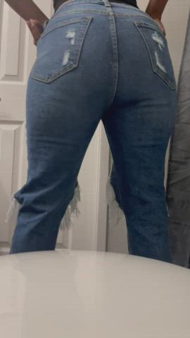Did you think all that ass was in those jeans? ?